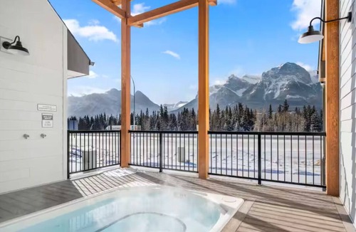 Harvie Heights Condo | Brand New 4BR Family Retreat