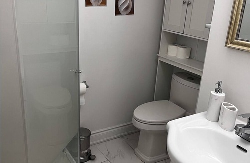 Centennial Park Apartment | Brand New Comfortable and Cozy Apartment Near the Airport