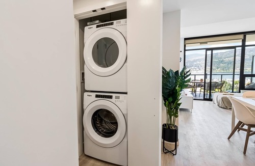 Downtown Kelowna Apartment | Brand New Condo with Stunning Lake Views in Tower Downtown #1306