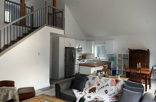 Eastern Hillsides House | Brand New Spacious 5-Bed Retreat in Sunshine Valley