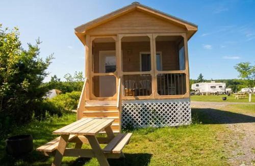 Boularderie Cabin | Bras D'Or Lakes Campground