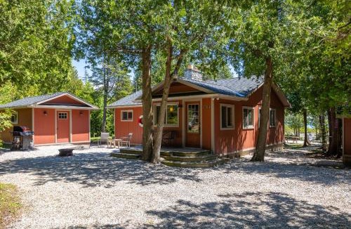Northern Bruce Peninsula House | Breezy Woods - Tobermory Waterfront