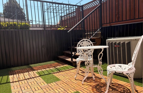 Vancouver South House | Bright & Cozy 1B1B-Near YVR/DT/Free Parking