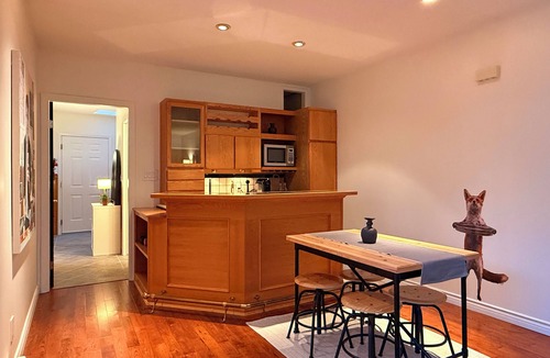 Canyon Heights Apartment | Bright Family- sized North Shore Garden Suite Near Grouse, Trails & DT Vancouver