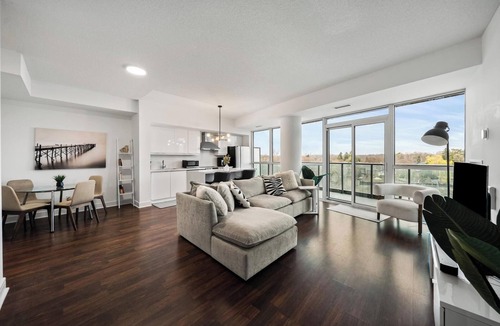 Thorncliffe Park Condo | Bright Luxury 2BR Condo w/Parking | Nature Trails, Cafés & Transit Steps Away