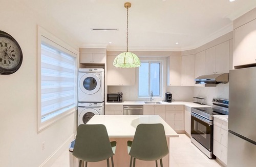West Side House | Bright new 5BR Kerrisdale Entire House in Prestigious Vancouver West