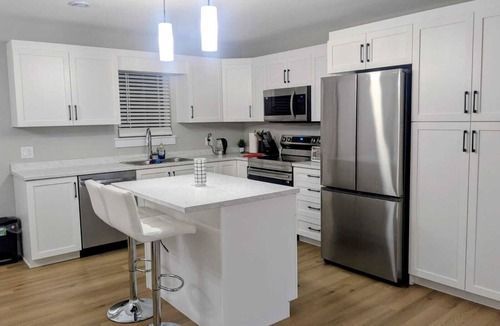 Moncton House | Bright & Peaceful Family Home in Moncton! 5minutes to Moncton Airport