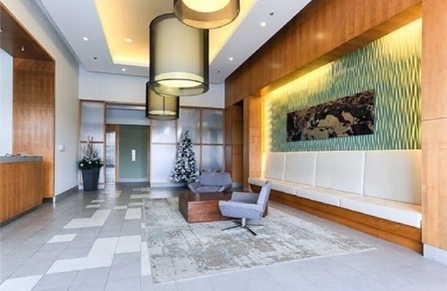Downtown Mississauga Apartment | Bright *Quarantine Friendly* 1 BD condo in the heart of Mississauga Downtown