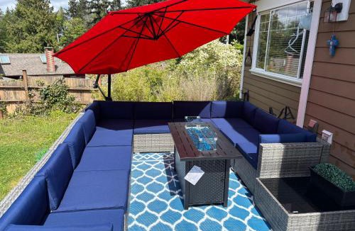 Victoria House | Bright Spacious Entire Home with Kids Backyard Set
