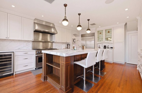 West Side House | Bright Westside 5br Home Near UBC & Kerrisdale