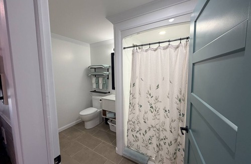 Deer Lake Apartment | By the Beach - Unit C