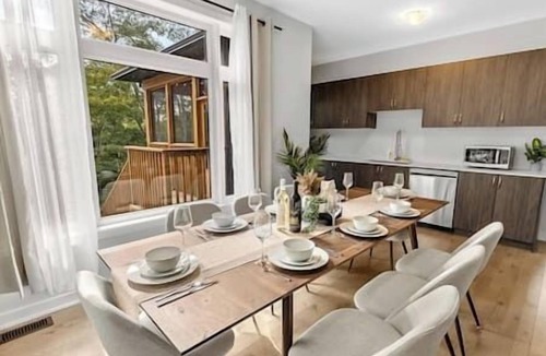 Dwight House | Northern Lights Muskoka w/Hot Tub & Pool Table
