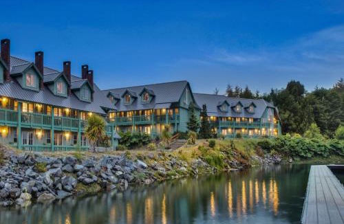 Ucluelet Resort | Canadian Princess Lodge & Marina