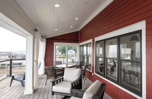 St. Andrews Apartment | Captain Dan's Sunset Suite