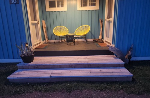 North Lake House | Captain’s Den is our executive blue toned all wooden room with a Captain’s flair