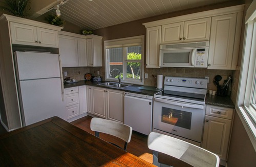 Lakeview Heights Villa | Casa Loma 412-2 Bedroom Villa -South beach