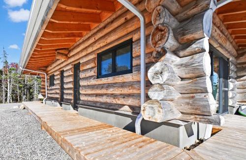 Guysborough County Villa | Cedar Heaven Lake Lodge