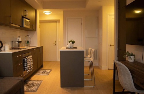 Bloor-Yorkville Apartment | Central Condo in Heart Of Yorkville