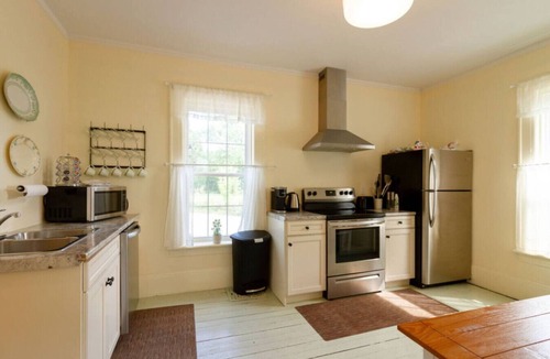Prince Edward House | Central Picton Apartment, Sleeps 8; The Iron Horse