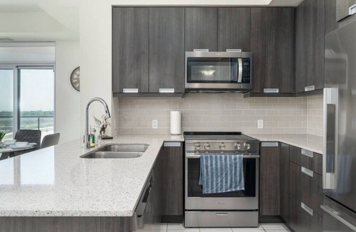 St. Lawrence Apartment | Central Toronto 2BR Escape with Fitness Access