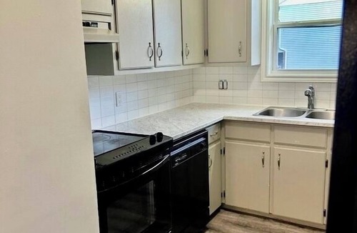 Summerside House | Centrally located, newly renovated 2 Bedroom, 1 bathroom