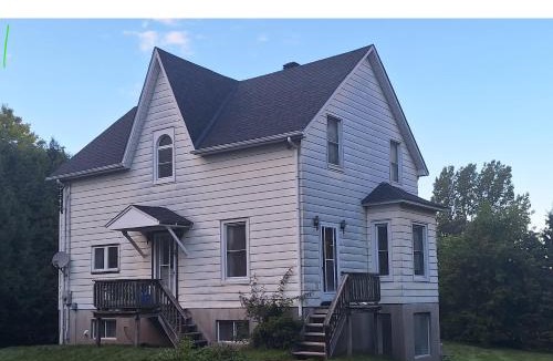 Glen Williams House | Century House on Quarter acre lot