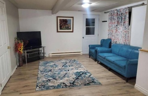 Saint-Timothee Apartment | Charming little 3 and 1/2 located close to everything