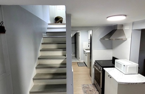 Cabbagetown House | Charming 1-bedroom, 1 bathroom, basement house in Brampton with WiFi