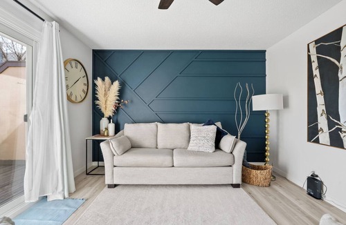 Northwest Calgary Condo | Charming 2-bedroom condo central NW