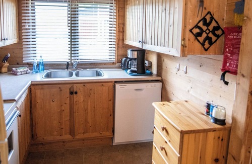Scotch Creek Cabin | Charming, affordable cabin - steps from the beach!