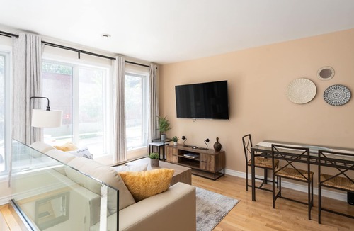 Pointe-Saint-Charles Condo | Charming condo on 2 levels, steps from the Canal, Griffintown and Atwater Market