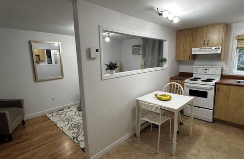 District Wright - Parc - de - la - Montagne Apartment | Charming, cozy studio 7 minutes from Ottawa