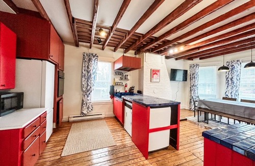 Downtown St. John's House | Charming Downtown St. John’s Loft | 3BR, 2BA + Parking