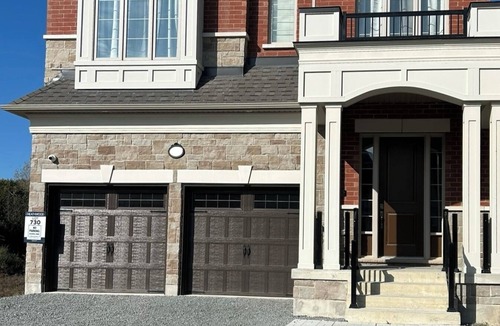 Whitby House | Clean and Spacious 4-bdrm Family home in Whitby!