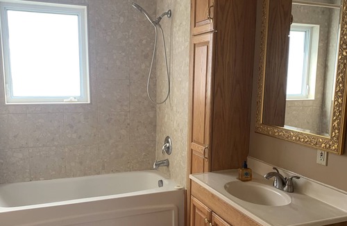 Clearview House | Close to Creemore, Wasaga, Mad River Golf, Blue Mtn!