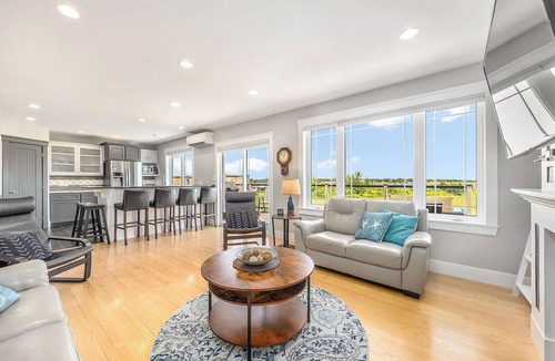 Brackley Beach House | Coastal 4BR Getaway w/Water Views, 2 Min to Brackley Beach