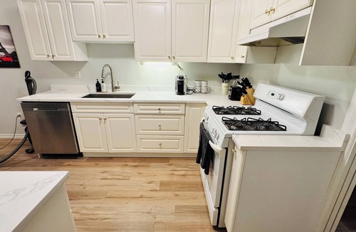Langford House | Comfortable 3 bed 2 Bath Family Retreat in Langford