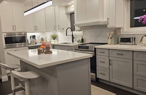 Cooksville House | Comfortable City Home