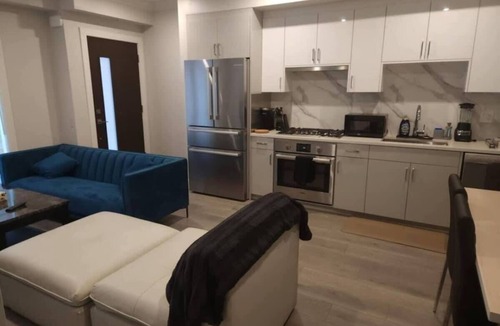 Marpole Condo | Contemporary Comfort: 2-Bedroom Condo near UBC