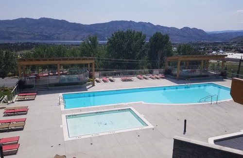 Central Okanagan Condo | Coppersky Oasis