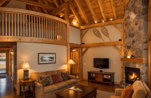 Utterson Cottage | Cottage 30 | Pet-Friendly Forest View Muskoka Cottage Sleeps 6