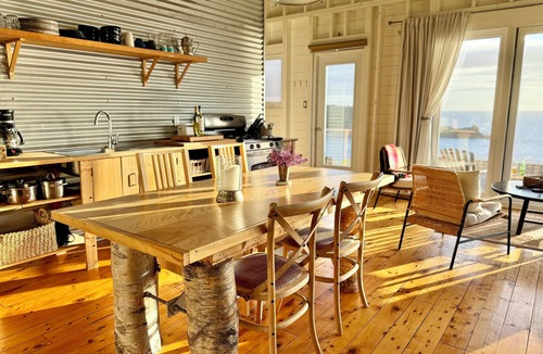Chimney Corner Cottage | Cottage by Ocean with Stunning Views, 2 min. to beach, near Cabot Trail & Park