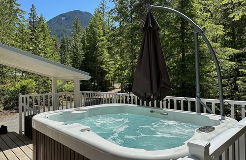 Popkum Cabin | Cottage in Mountains -Firepit & Hotub - The perfect family Retreat