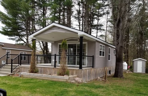 Washago House | Cottage living, resort lifestyle setting, Perfect for family of 4-6 with a dog