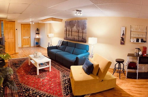 Hamilton Apartment | Country Roads Dwelling!