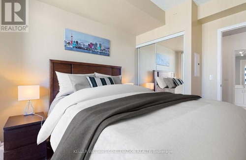 Fort York Condo | Cozy 1-bedroom condo in delightful Toronto with AC, fitness room, WiFi