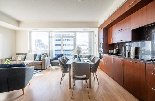 Willowdale Apartment | Cozy 1 BR & Den Condo in North York Free Parking