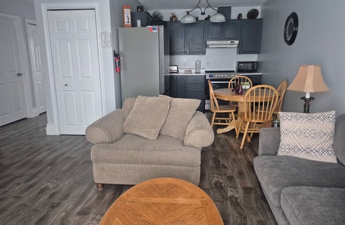 Stephenville Apartment | Cozy 2 bedroom fully furnished apartment in centre of Stephenville, Newfoundland