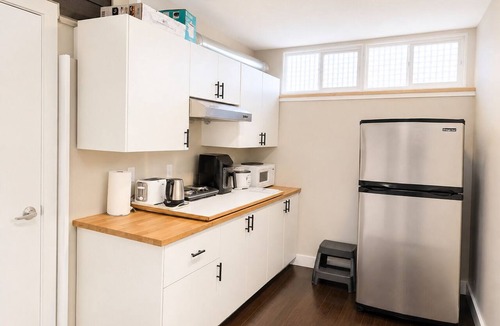 Coquitlam House | Cozy 2-bedroom suite near Mundy Park & Austin Heights