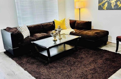 Milton House | Cozy 3 Bed and 3 Bath family house(Entire House).